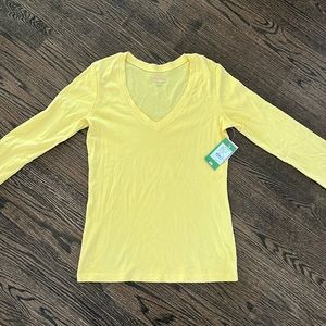 NWT Lilly Pulitzer Long Sleeve Yellow Women’s VNeck Tee, Size M
